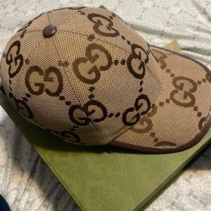 Authentic Gucci Hat size L